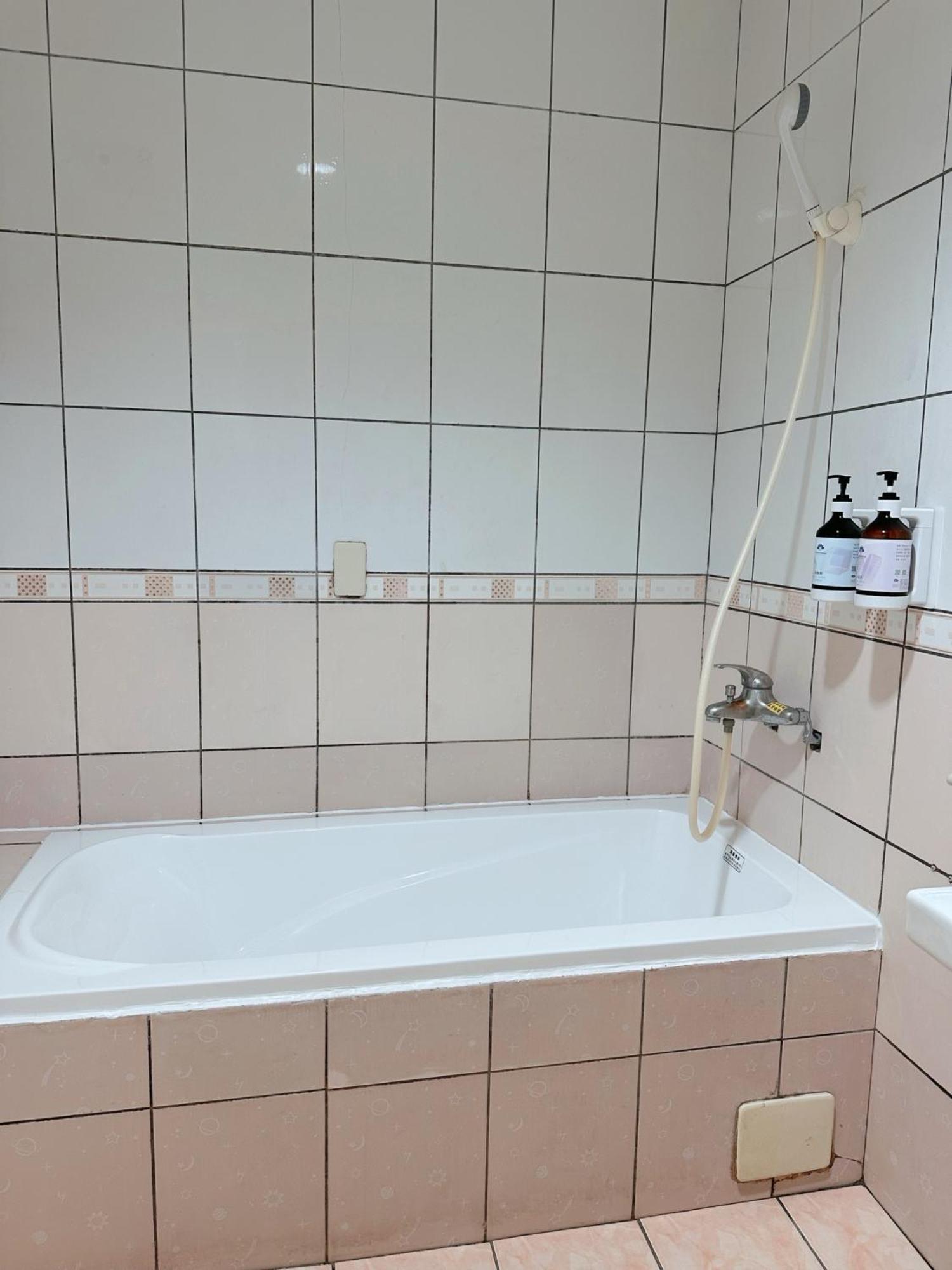 Hua Du Motel Jiji Buitenkant foto