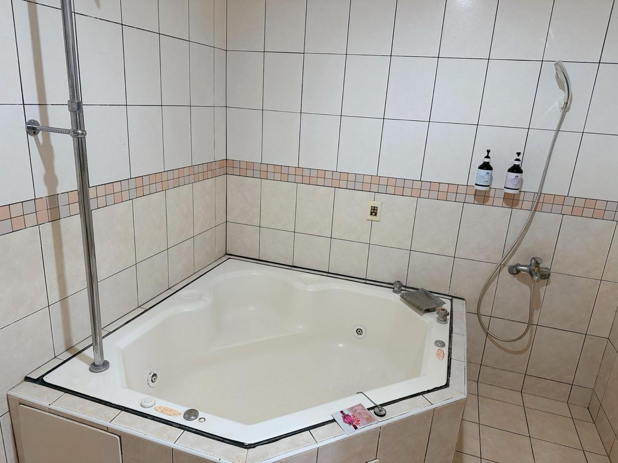Hua Du Motel Jiji Buitenkant foto