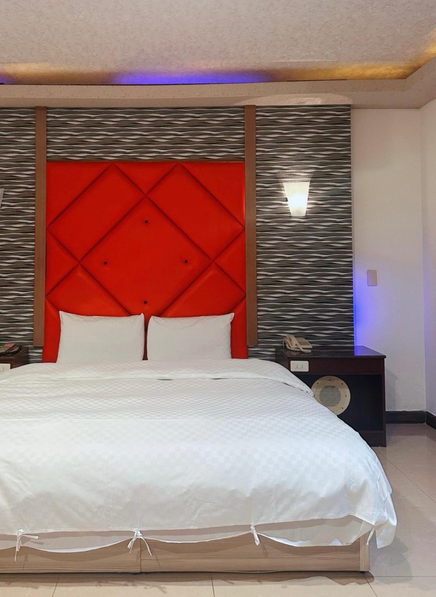 Hua Du Motel Jiji Buitenkant foto